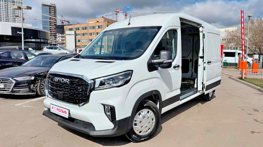 Компания Avior представила ЦМФ модели V90 в популярном ранее формате развозного фургона с двумя сдвижными дверями