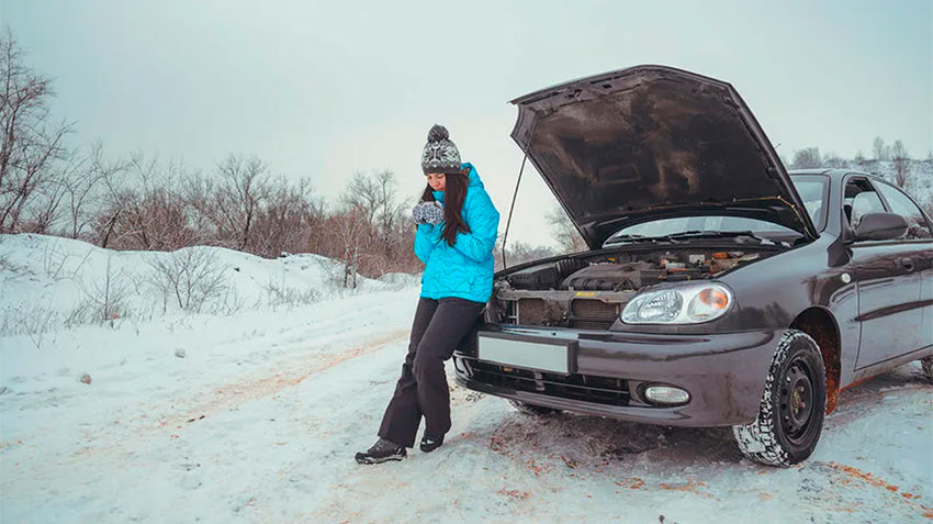 Что делать, если машина заглохла на зимней дороге