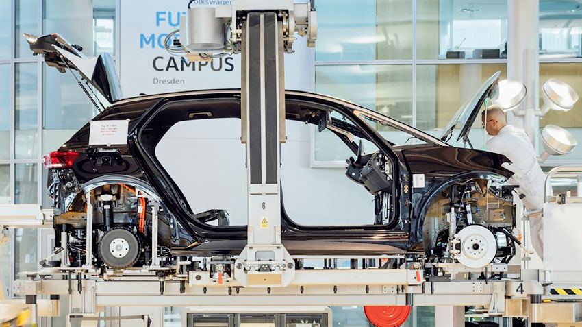 Европа начала ускоренно закрывать автомобильные заводы