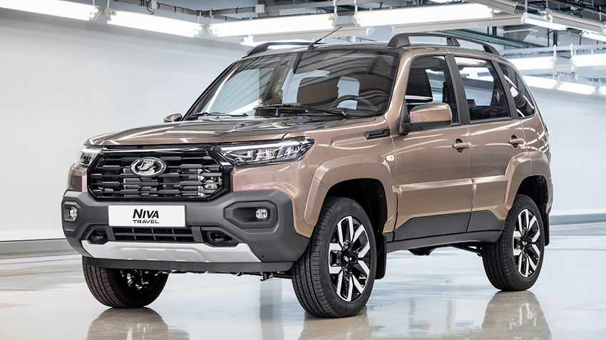 ВАЗ показал на ПМЭФ-2025 рестайлинговую Niva Travel с новым мотором