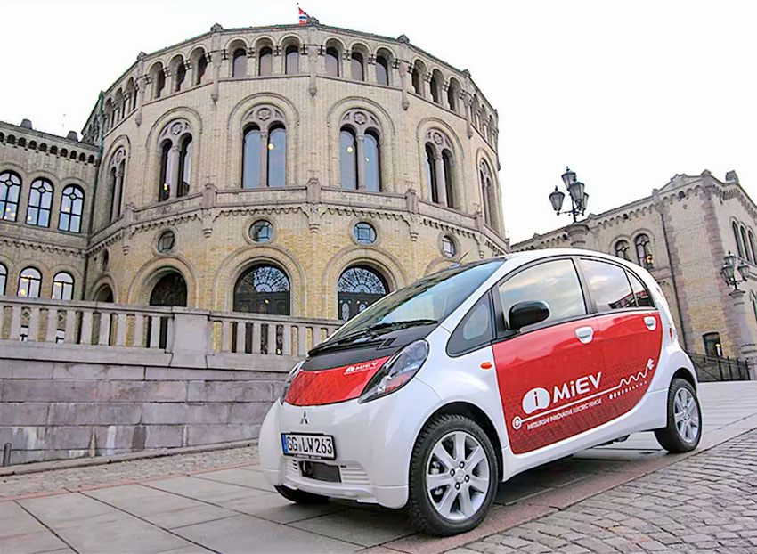 Mitsubishi_iMiEV.jpg