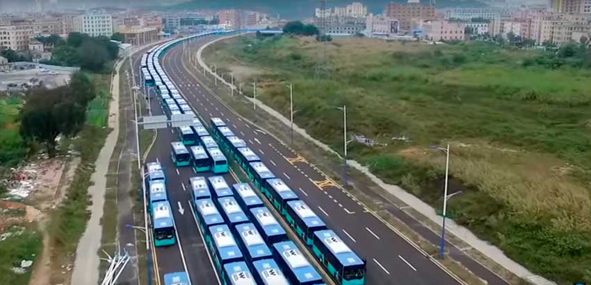 long-line-of-electric-buses.jpg