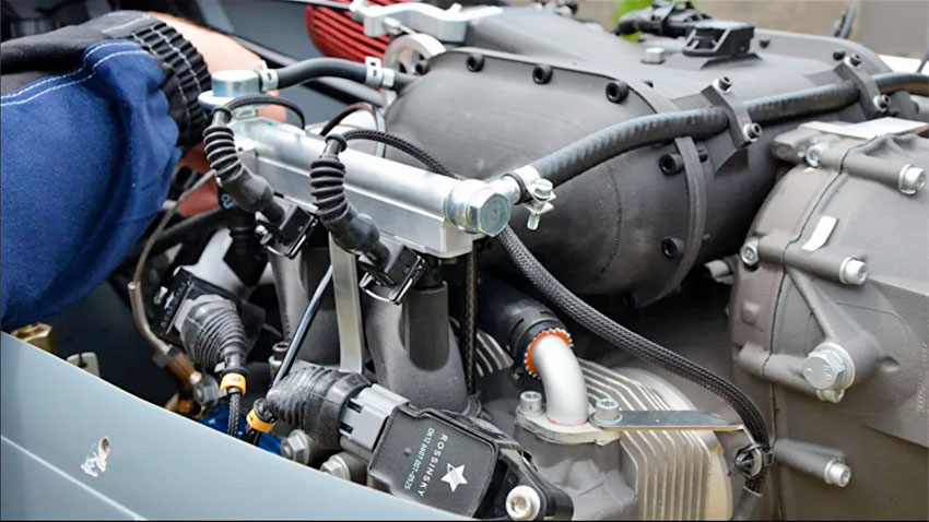 SP-30_engine.jpg