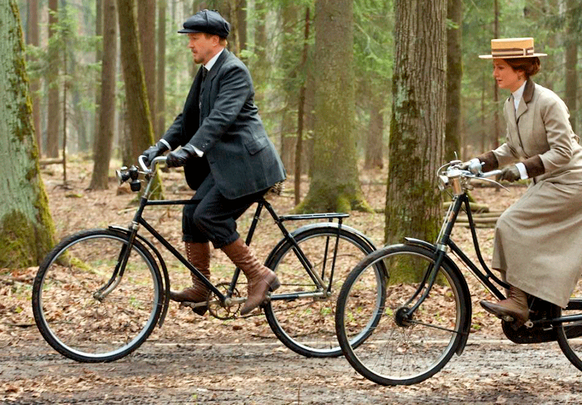 Lenin&bicikle.gif