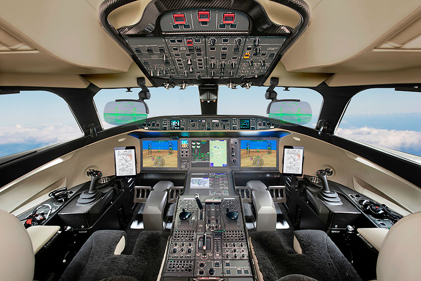 Global-7500-and-Global-8000-Bombardier-Vision-Cockpit-Dual-HUD.jpg Global-7500-and-Global-8000-Bombardier-Vision-Cockpit-Dual-HUD.jpg