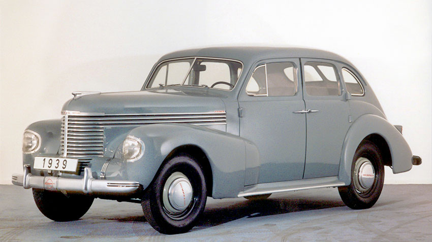 opel_kapitan_4_turen_limousine_1939.jpg