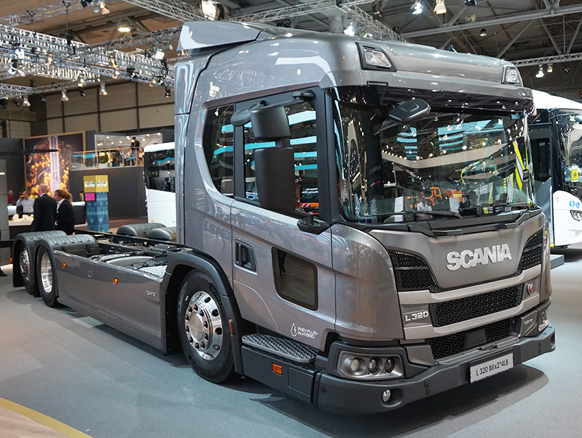 Scania_L320_B6x2_4LB_PHEV.jpg