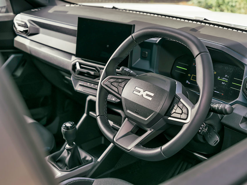 dacia_duster_cargo3.jpg