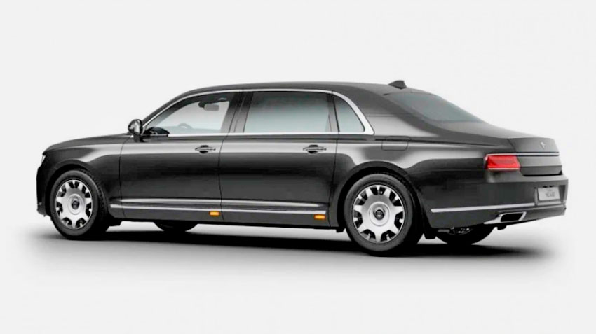 Aurus_Senat_Long_2026_rear.jpg