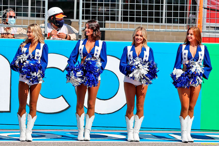 Dallas-Cowboys-Cheerleaders.jpg