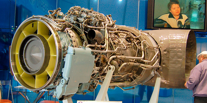 D136_engine_maks2009.jpg