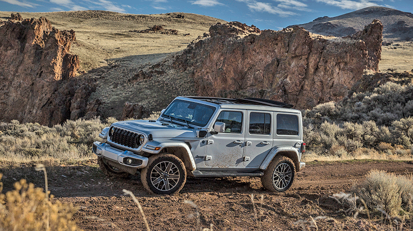 jeep_wrangler_unlimited_high_altitude_4xe_502.gif