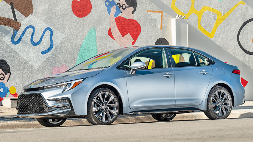toyota_corolla_hybrid_xse_awd.jpg