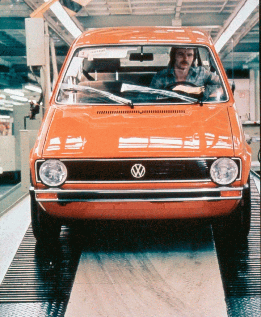 VW-Golf-50th-Anniversary-3029-15-copy_large.gif