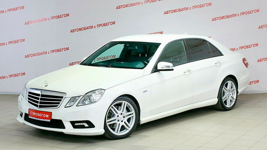 Mercedes-Benz_E-klass.jpg