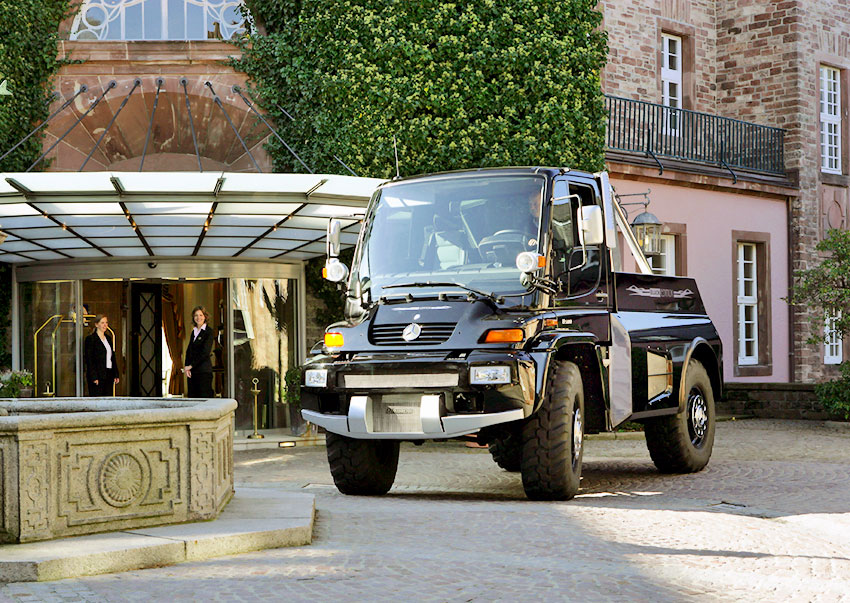 brabus_mercedes-benz_unimog_u500_black_edition_2.jpg