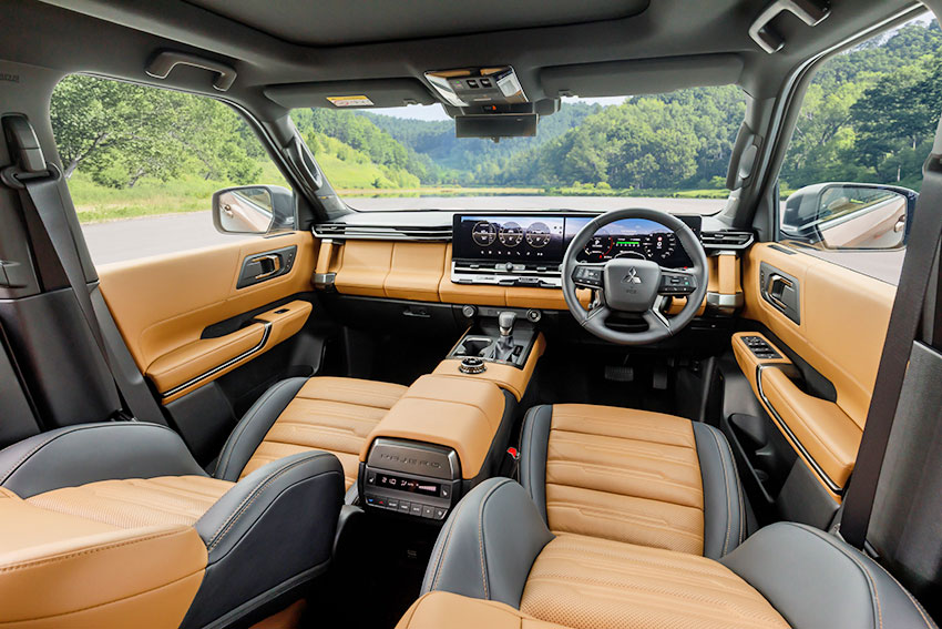 mitsubishi_pajero83.jpg
