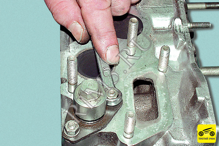 РАЗБОРКА И СБОРКА ГОЛОВКИ БЛОКА ЦИЛИНДРОВ